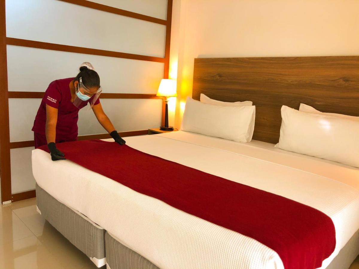 Pacifico Apart Hotel ซานตาครูซเดอลาเซียร์รา ภายนอก รูปภาพ