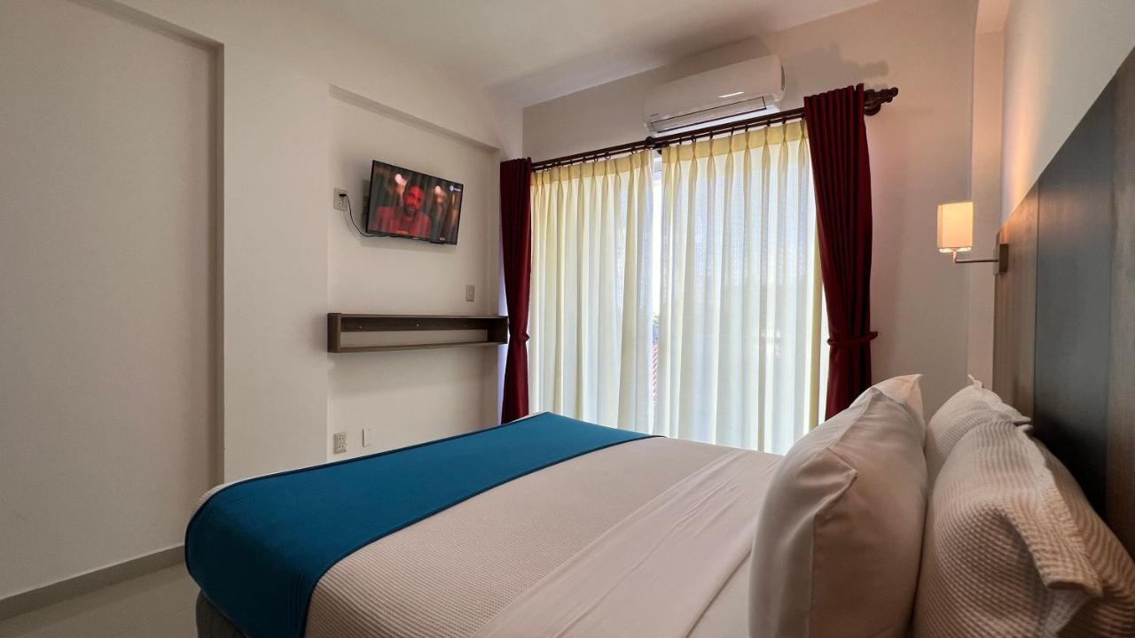 Pacifico Apart Hotel ซานตาครูซเดอลาเซียร์รา ภายนอก รูปภาพ