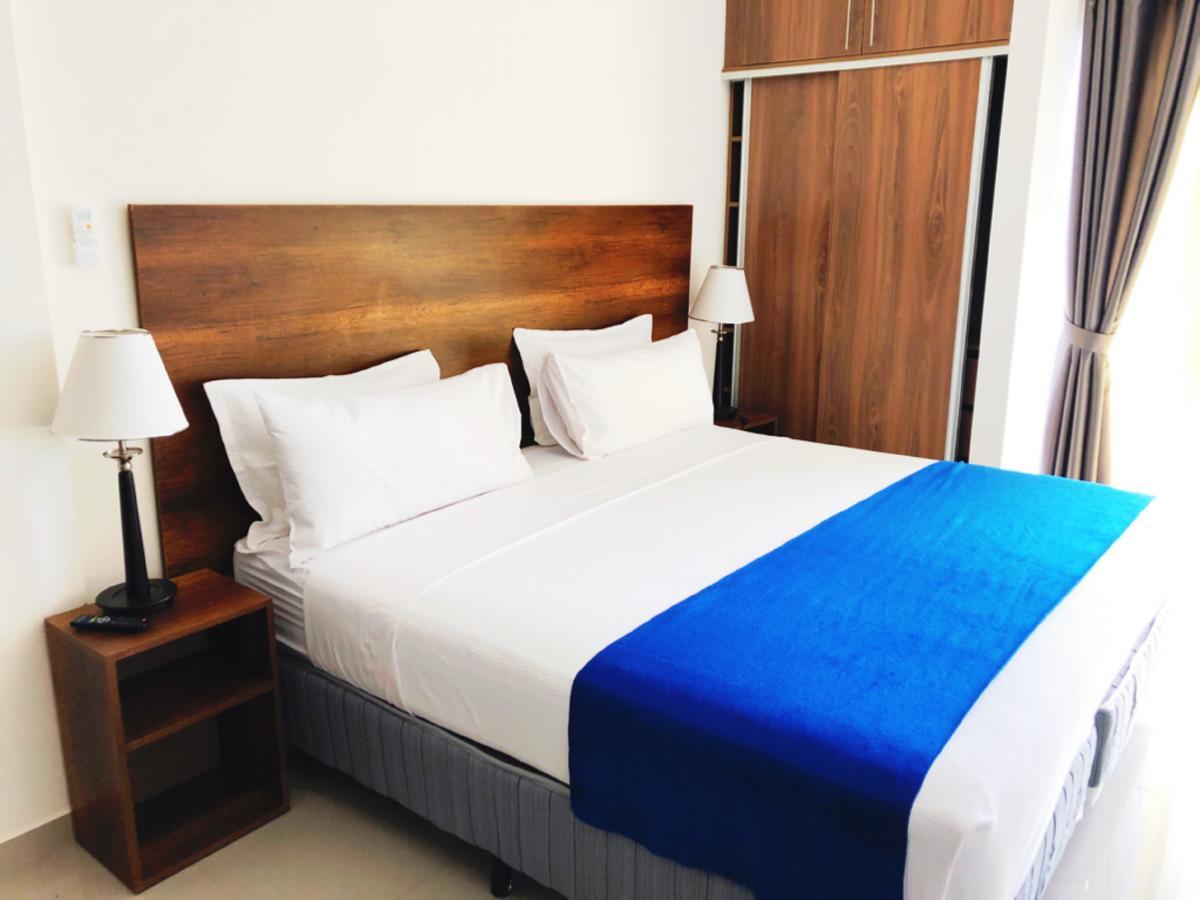 Pacifico Apart Hotel ซานตาครูซเดอลาเซียร์รา ภายนอก รูปภาพ