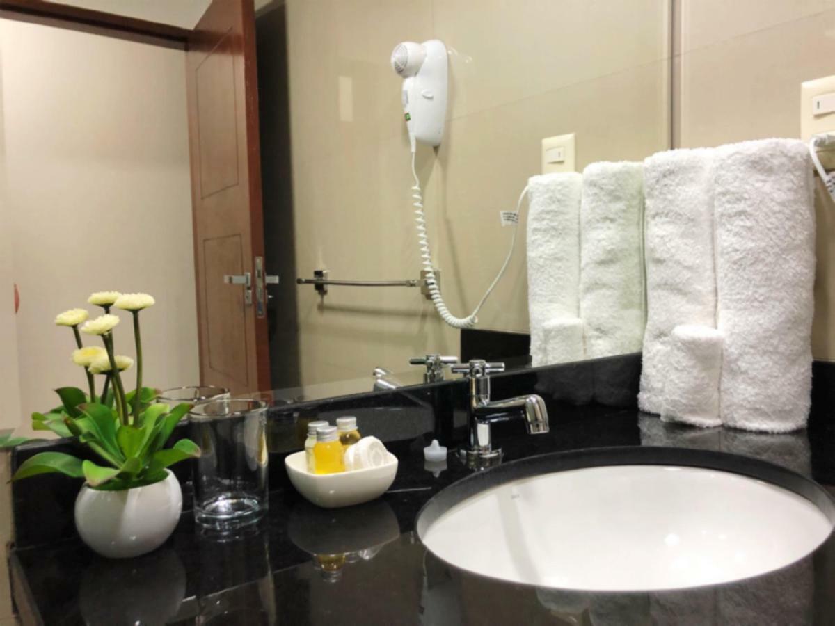 Pacifico Apart Hotel ซานตาครูซเดอลาเซียร์รา ภายนอก รูปภาพ