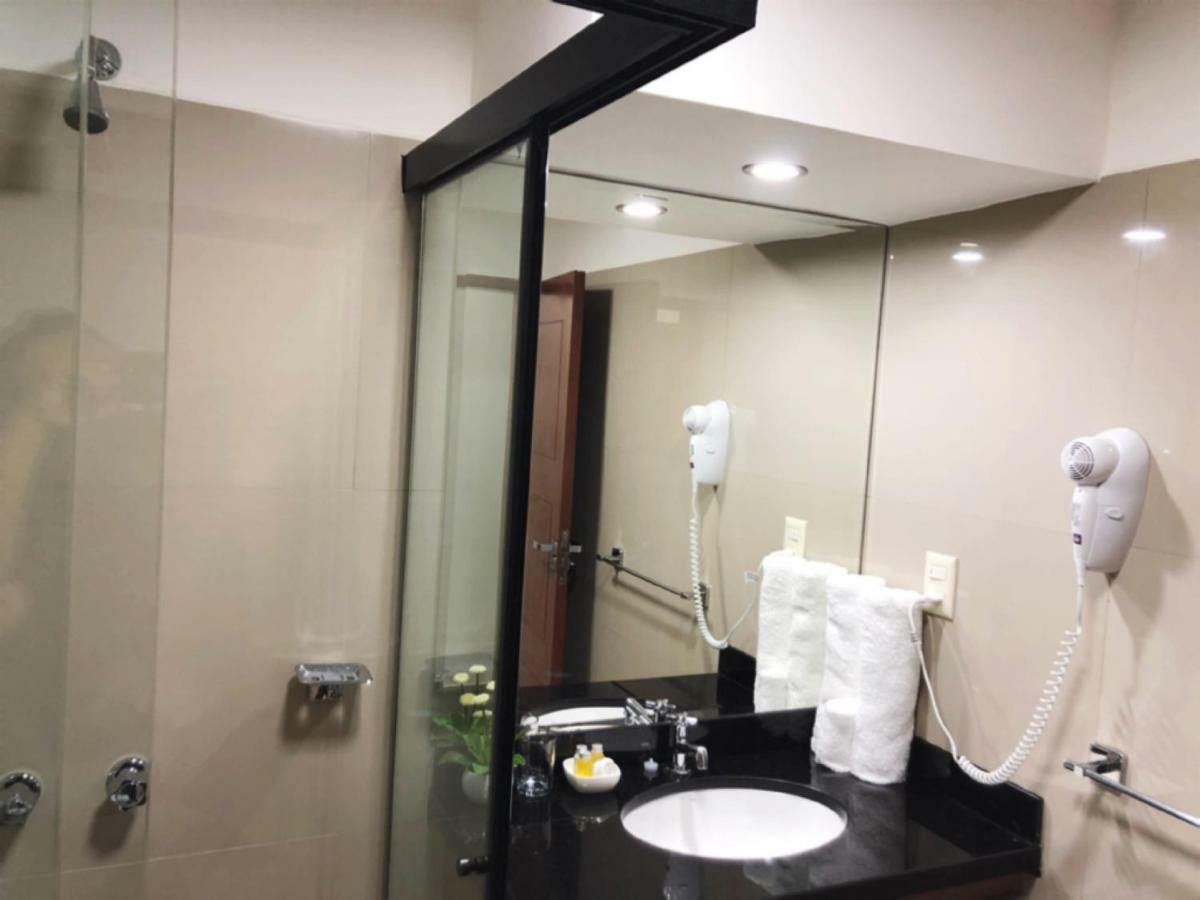 Pacifico Apart Hotel ซานตาครูซเดอลาเซียร์รา ภายนอก รูปภาพ