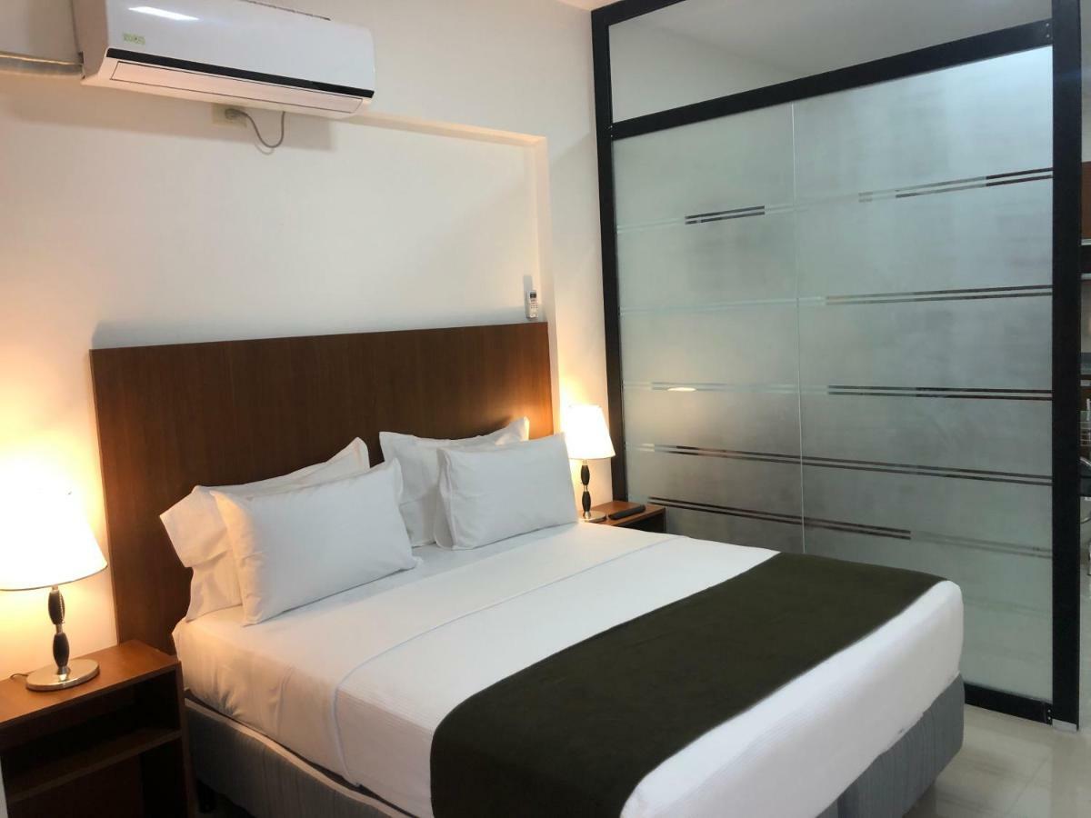 Pacifico Apart Hotel ซานตาครูซเดอลาเซียร์รา ภายนอก รูปภาพ